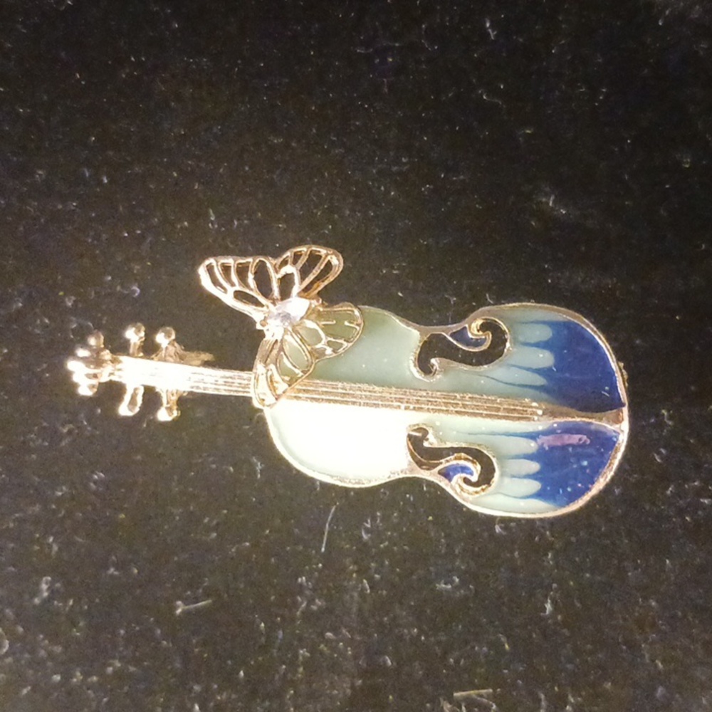 Brooch